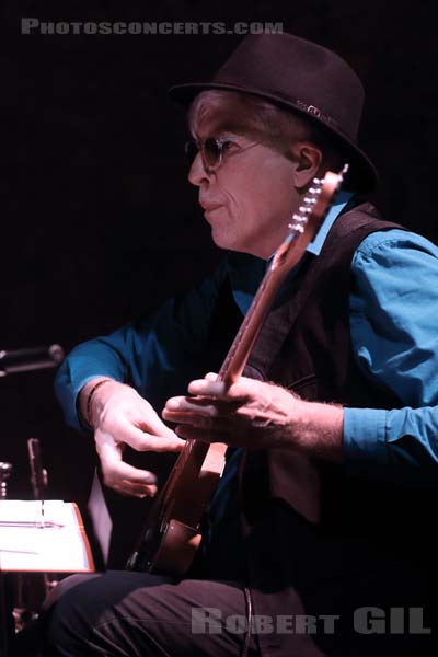 RHYS CHATHAM - 2016-07-09 - PARIS - CentQuatre - 